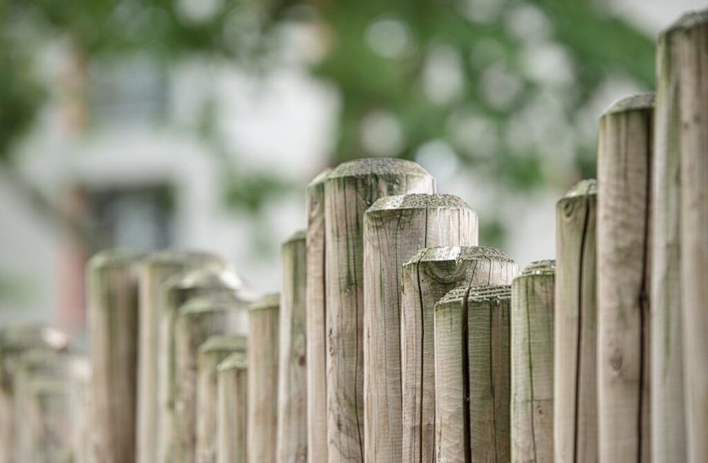 fence-wood-fence-wood-limit-48246-48246.jpg